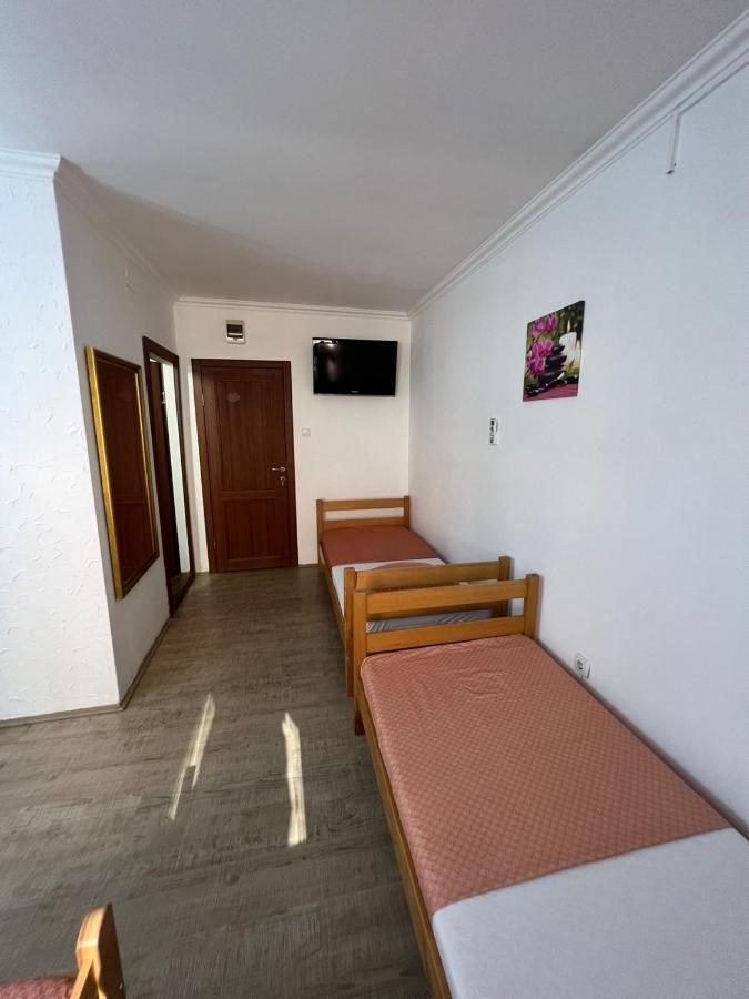 Smek Motel Belgrád Kültér fotó